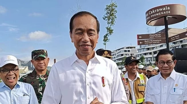 Jokowi: Prabowo Menuju Pembentukan Angkatan Siber TNI