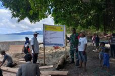 Pembangunan talut penahan air