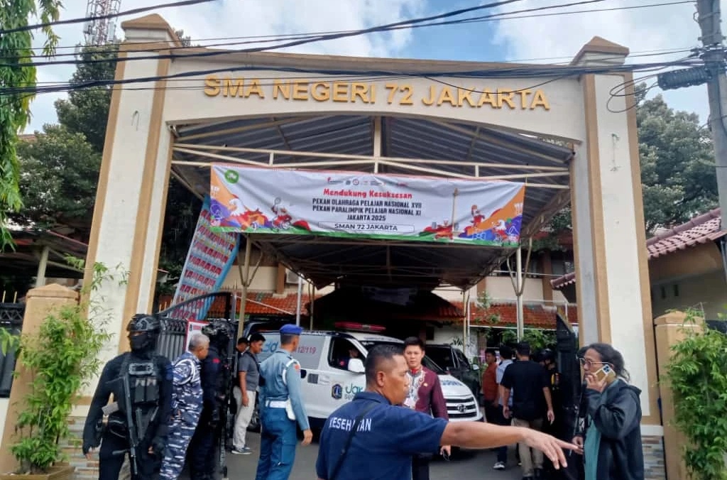 Ledakan bom di SMAN 72 Jakarta