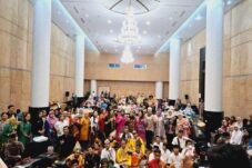 Kegiatan AAI Berbagi Kasih di Manhattan Hotel, Jakarta