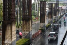 Tiang Monorel Mangkrak di Jakarta Dibongkar