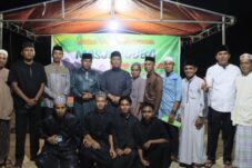 Bupati Ibas buka bersama di Masjid Quba Luwu Timur