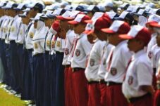 Pemkab lutim siapkan anggaran untuk seragam gratis siswa