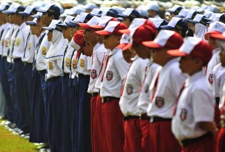 Pemkab lutim siapkan anggaran untuk seragam gratis siswa