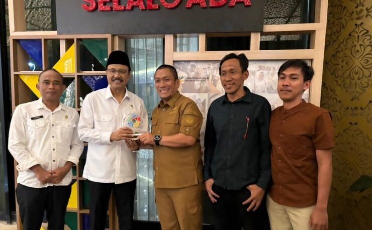 Bupati Luwu Timur Temui Menteri Sosial Bahas Pembangunan Sekolah Rakyat