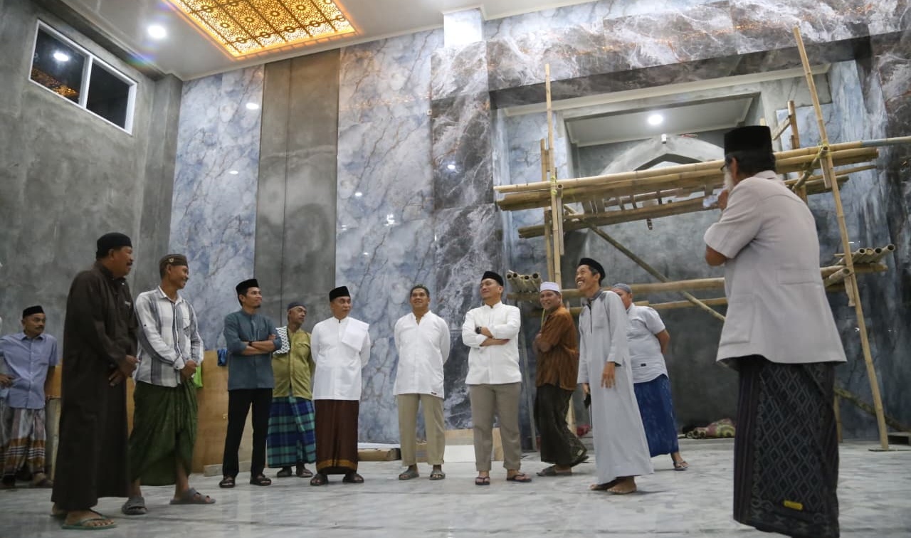 Bupati Irwan Tinjau Pembangunan Masjid Istiqomah Jalajja