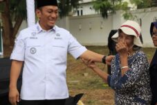 Bupati Lutim Tegaskan Bantuan Harus Tepat Sasaran