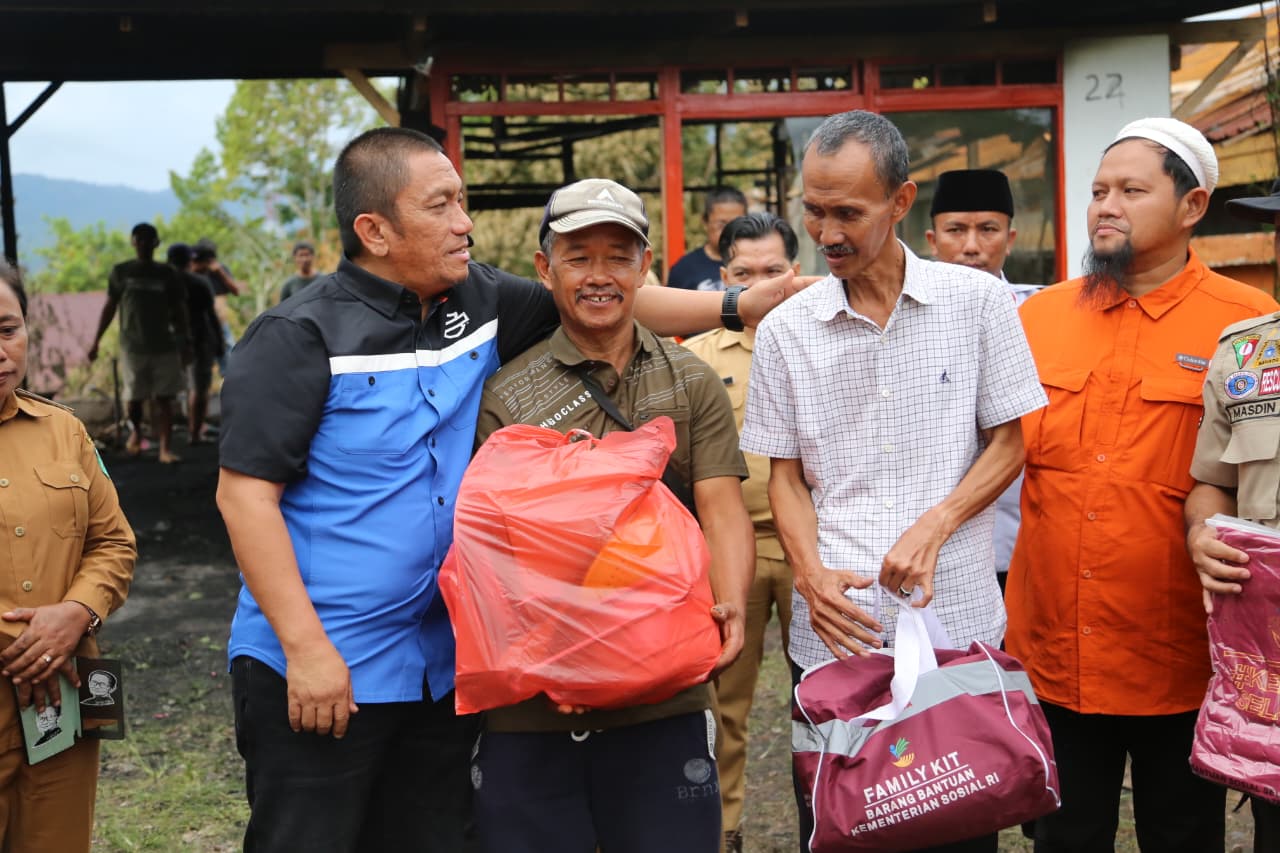 Bupati Lutim Tinjau Lokasi Kebakaran di Wasuponda