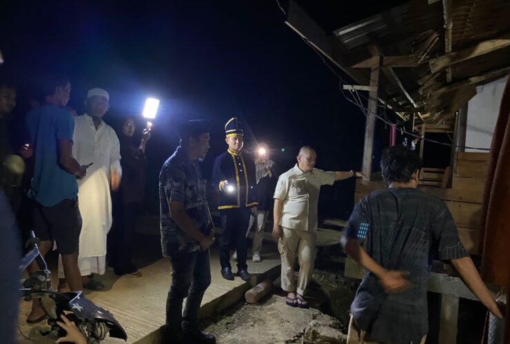 Bupati Luwu Timur Tinjau Rumah Roboh di Wasuponda