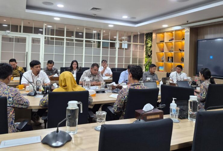 Pemkab Luwu Timur Siapkan Regulasi Penataan Danau Matano