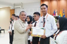 Bupati Luwu Timur Lepas 197 CPNS Lulusan Latsar