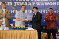 Bupati Luwu Timur Hadiri HUT ke-50 Gereja Kibaid Wawondula