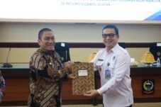 Bupati Luwu Timur Serahkan SK ULT P4GN