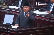 Presiden Prabowo Minta Bea Cukai Dibersihkan