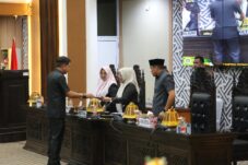 Pemkab Luwu Timur Dukung Ranperda Tenaga Kerja Lokal dan Pemberdayaan Petani