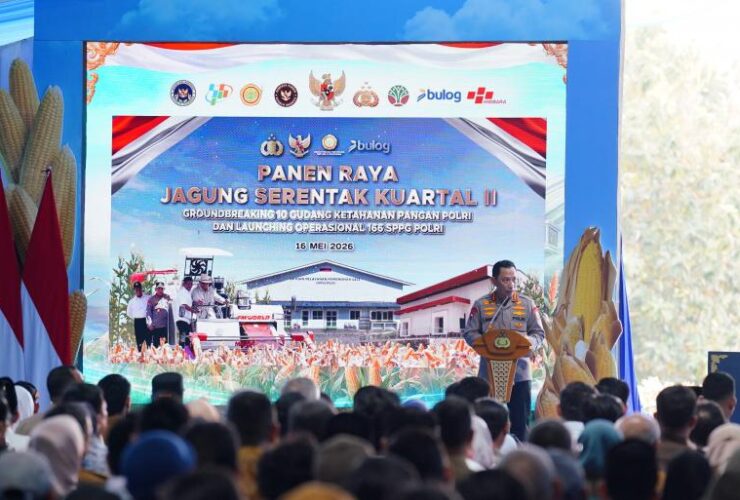 100 Ton Jagung Hasil Program Ketahanan Pangan Polri Diekspor ke Malaysia