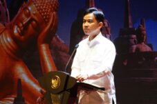Gibran Sampaikan Salam dan Permohonan Maaf Prabowo di Puncak Waisak 2026 Borobudur
