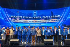 Zulhas Lantik Pengurus PAN DKI Jakarta 2024-2029