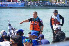 Bupati Luwu Timur Hadiri Lomba Perahu Naga di Sungai Malili
