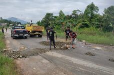 Pemkab Luwu Timur Respon Cepat Penanganan Jalan Tarengge–Malili yang Rusak