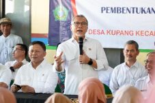 Zulhas: Koperasi Desa Merah Putih Bukan Supermarket
